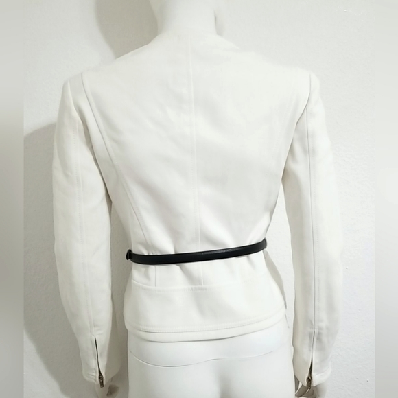 GUCCI SIZE 42 WHITE JACKET WITH BLACK LEATHER BELT - Picture 2 of 10